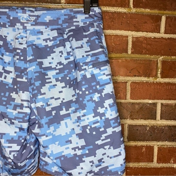 Vineyard Vines Men’s Digi Camo Whale Board Shorts Blue Size 30 - Picture 7 of 10
